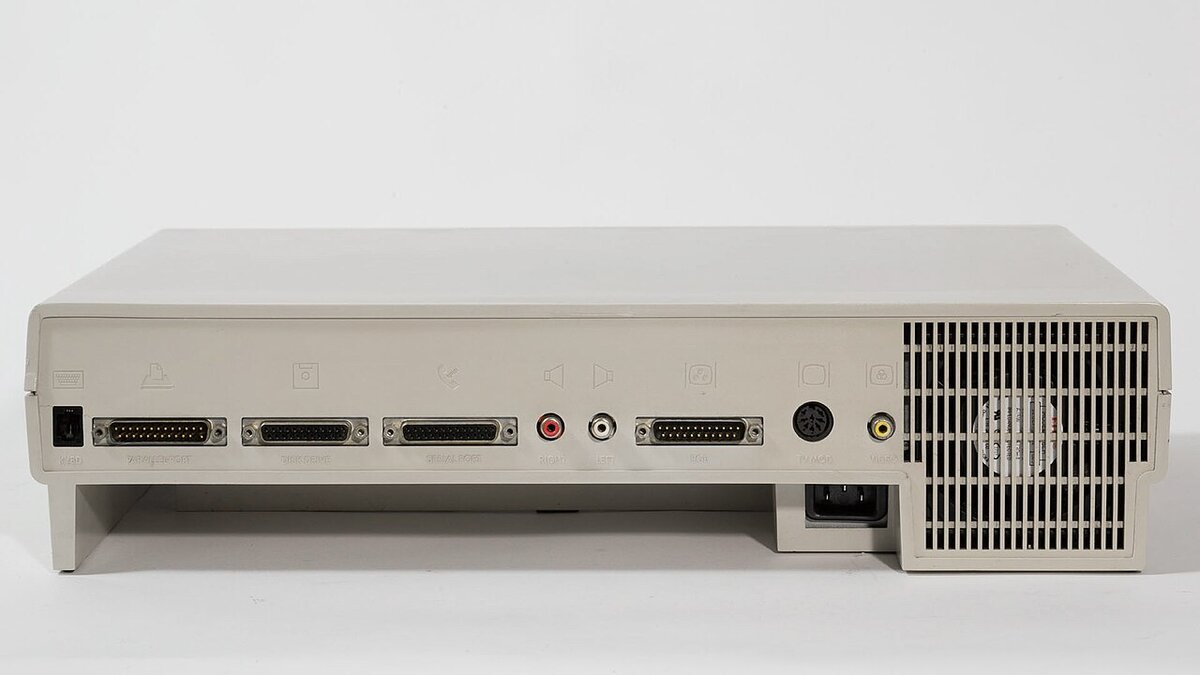 Amiga 1000 - photo 2