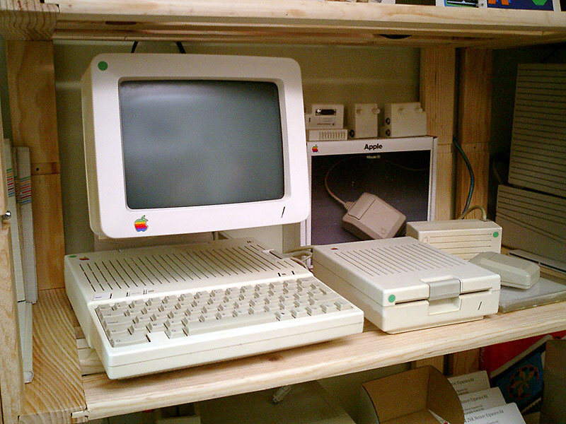 Apple 2 C - photo 2