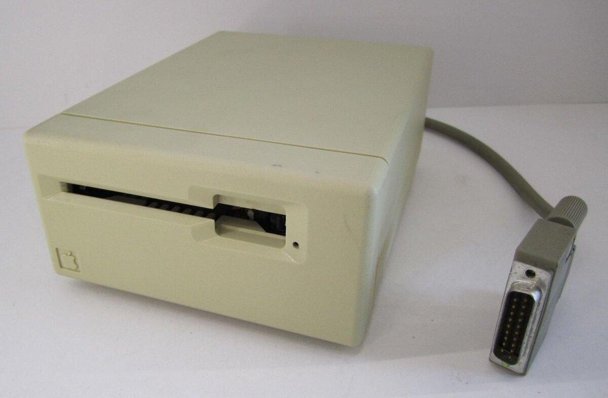 Macintosh Plus - photo 3