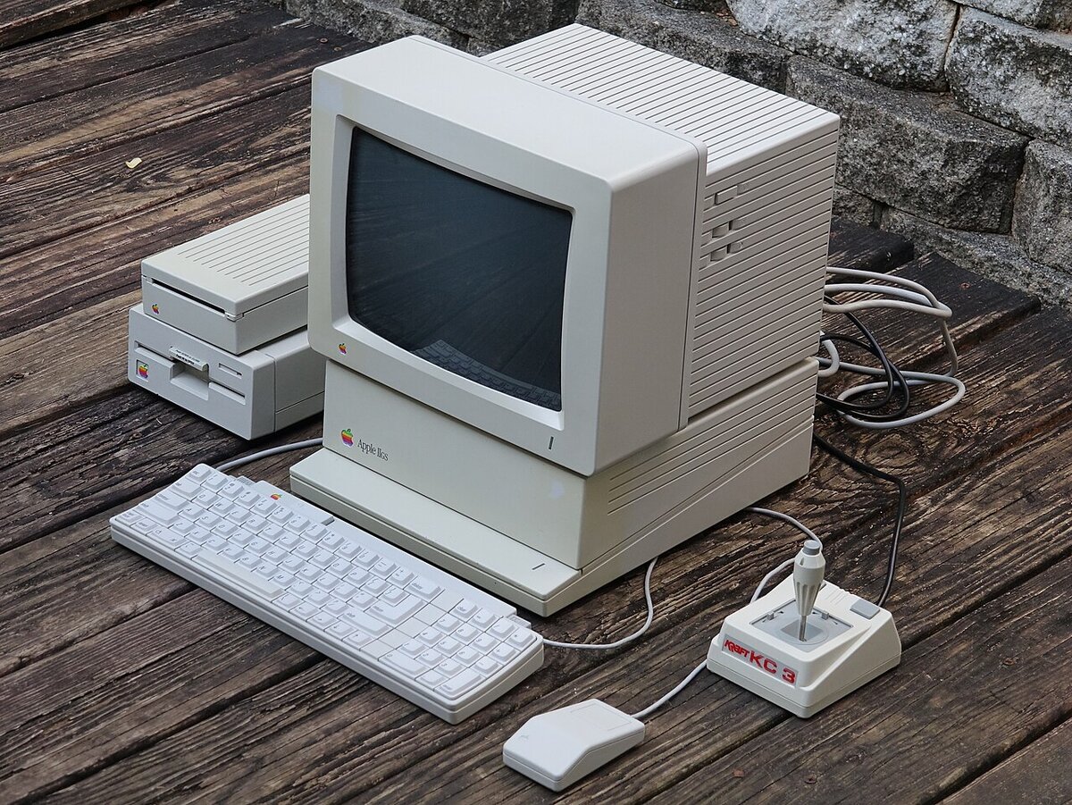 Apple 2 GS - photo 2