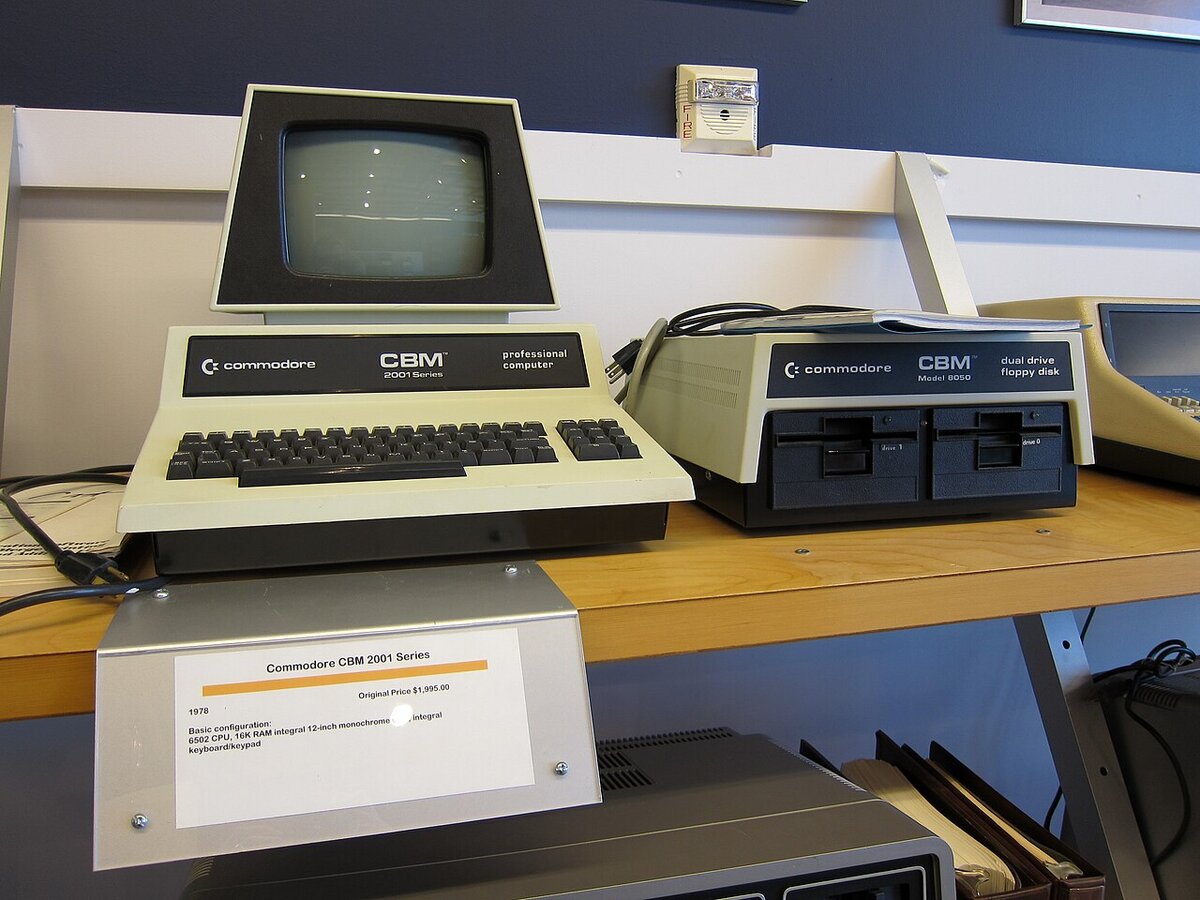 Commodore CBM 8050 Dual Drive Floppy Disk - photo 1