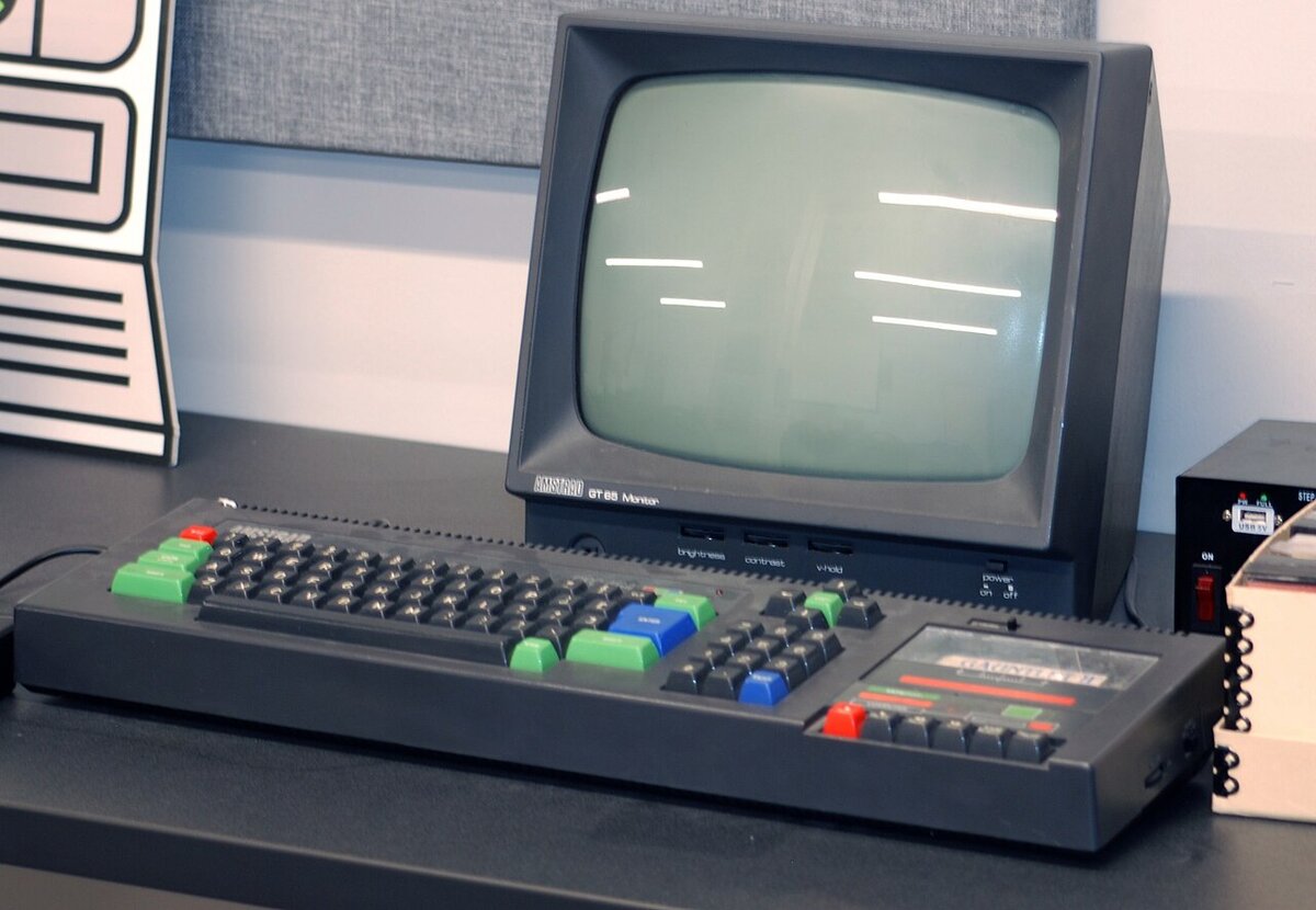 Amstrad CPC 464 - photo 2