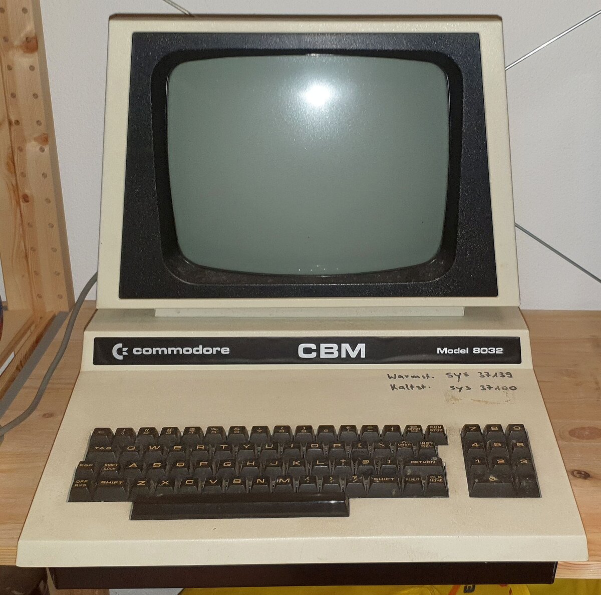 Commodore PET (CBM) 8032 - photo 1