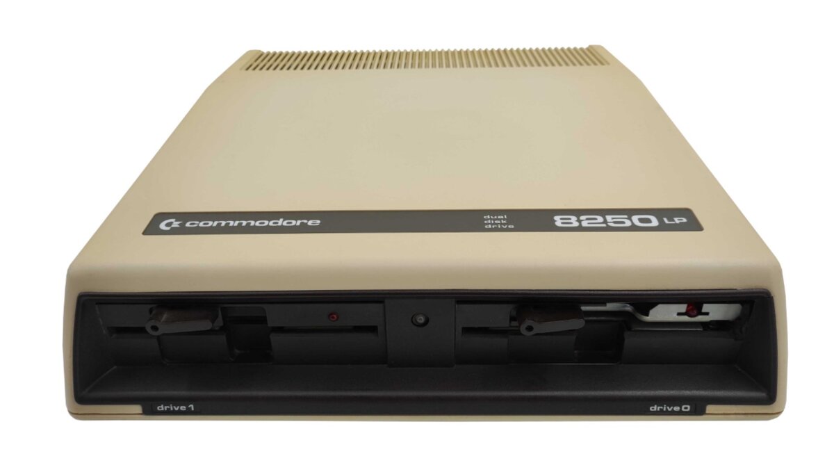 Commodore CBM 8250 LP Dual Drive Floppy Disk - photo 1