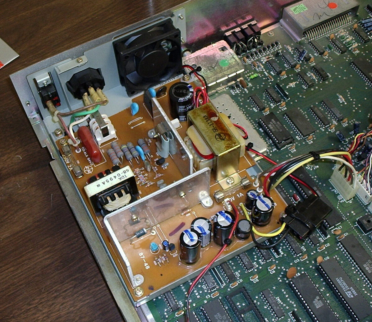 Commodore 128 D Plastic Case - photo 2
