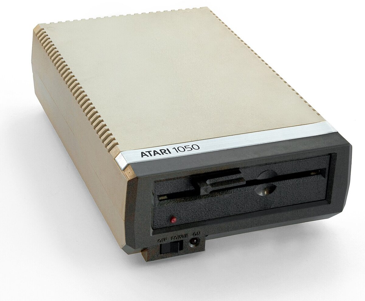 Atari 1050 Floppy disk drive - photo 1