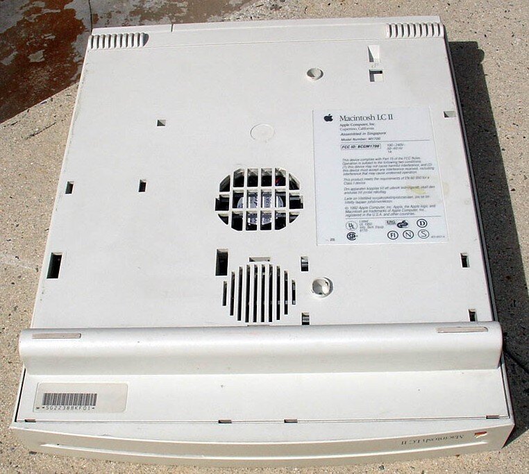 Macintosh LC II - photo 2