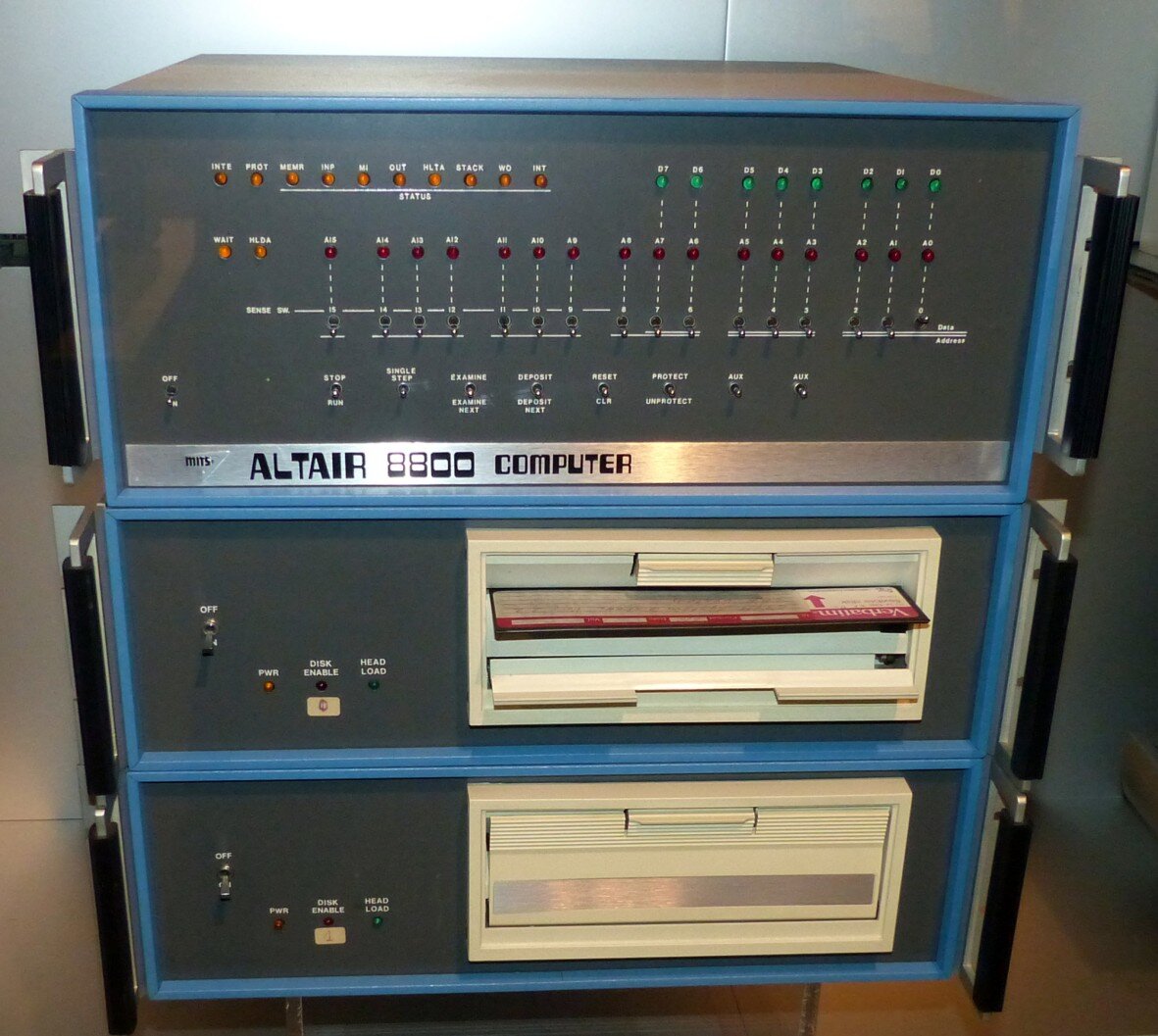 MITS Altair 8800 - photo 1