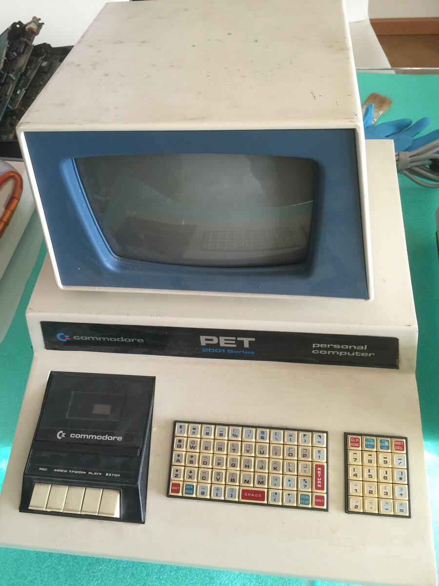 Commodore PET (CBM) 2001 Blue Monitor - photo 2
