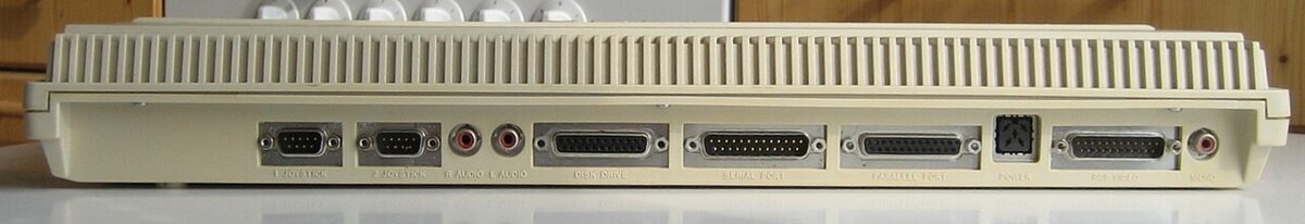 Amiga 500 - photo 2