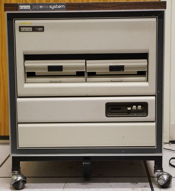 PDP 11 VO3 system - photo 1