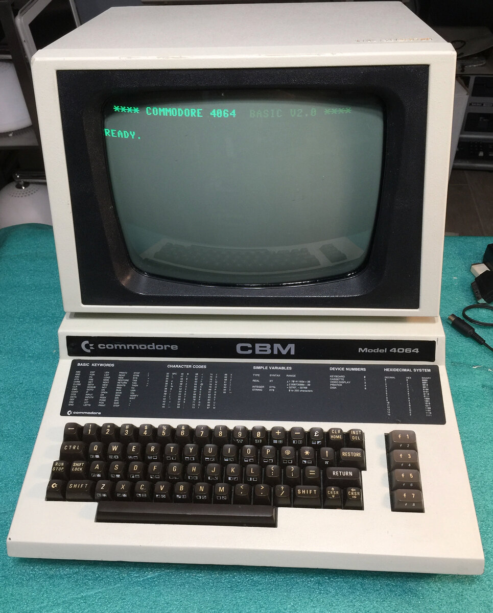 Commodore PET (CBM) 4064 (Educator EU) - photo 2