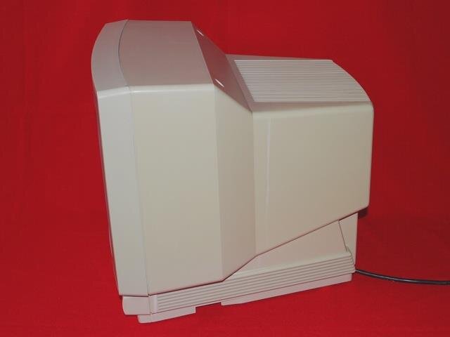 Commodore 1802 Color Monitor - photo 2