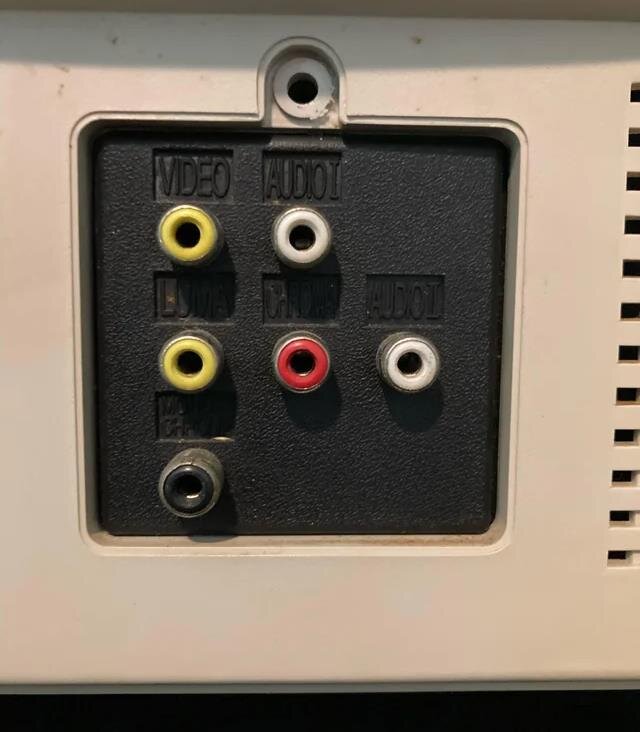 Commodore 1802 Color Monitor - photo 4