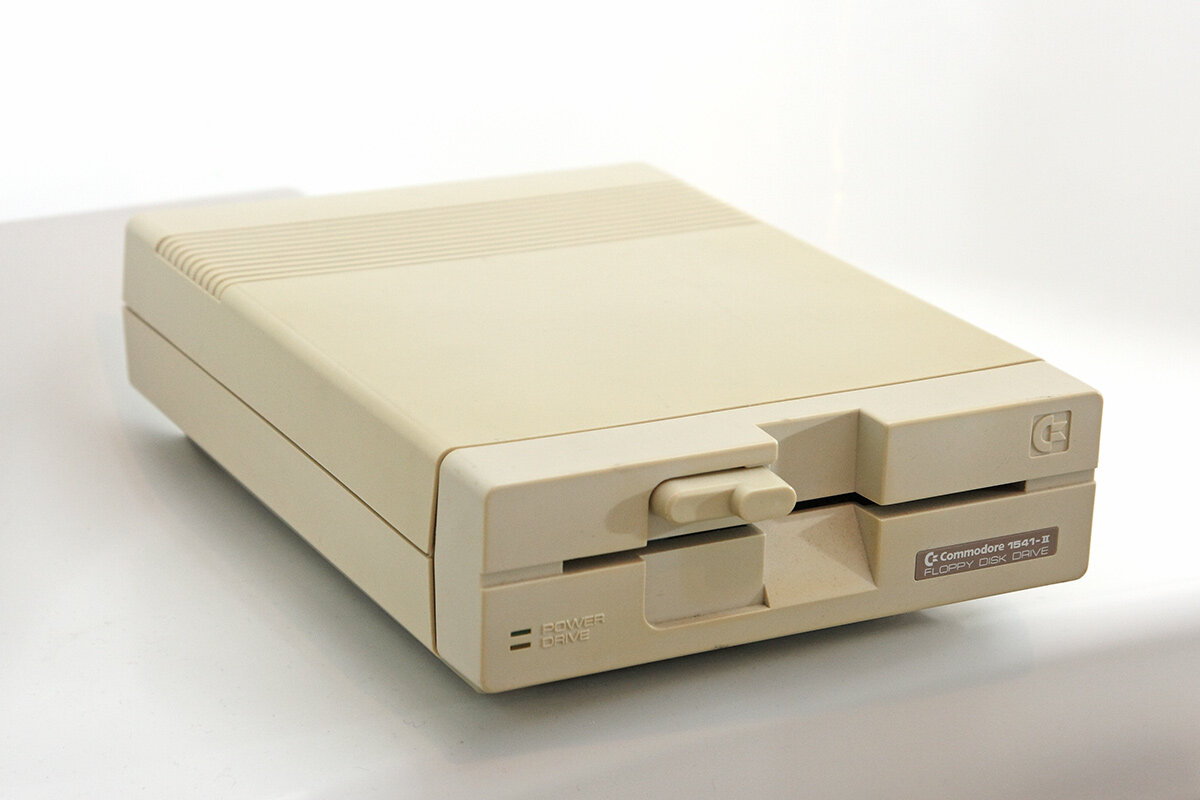 Commodore 1541-II Floppy Disk Drive - photo 1