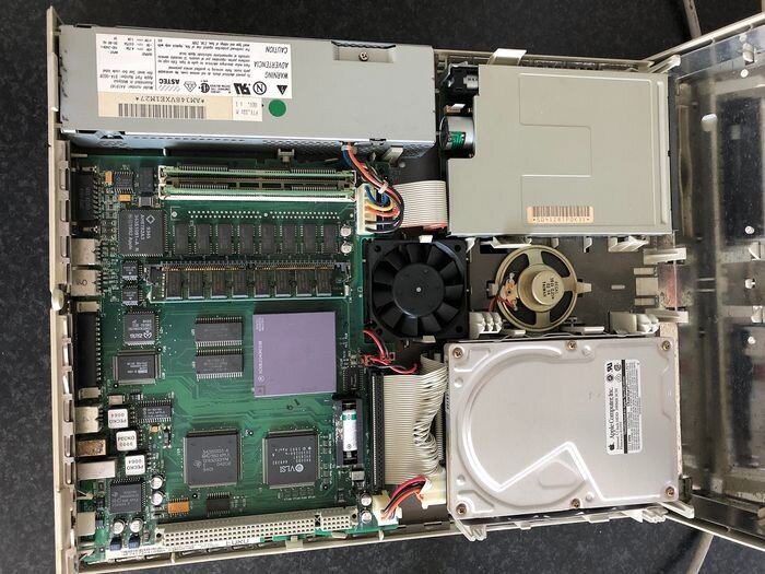 Macintosh LC 475 - photo 4