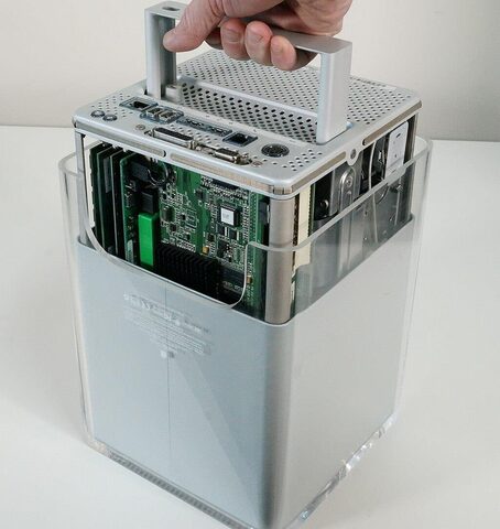 Power Mac G4 Cube