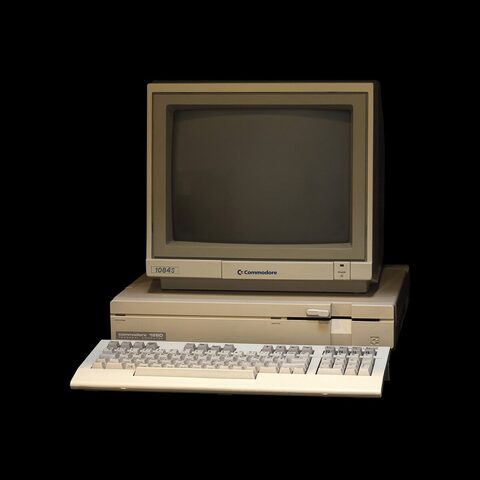 Commodore 128 D Plastic Case