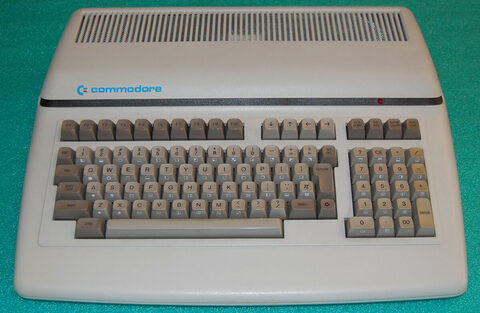 Commodore PET (CBM II) B500-128 