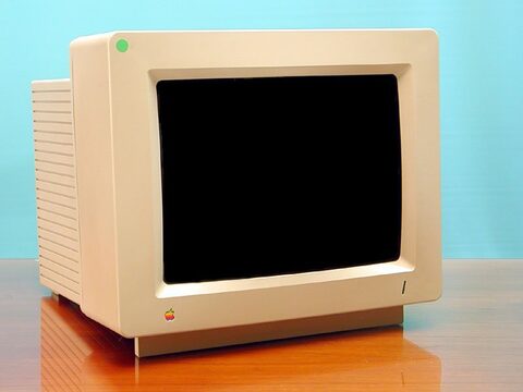 AppleColor High-Resolution RGB Monitor M0401Z